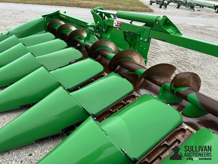 john-deere-c12f-image-12