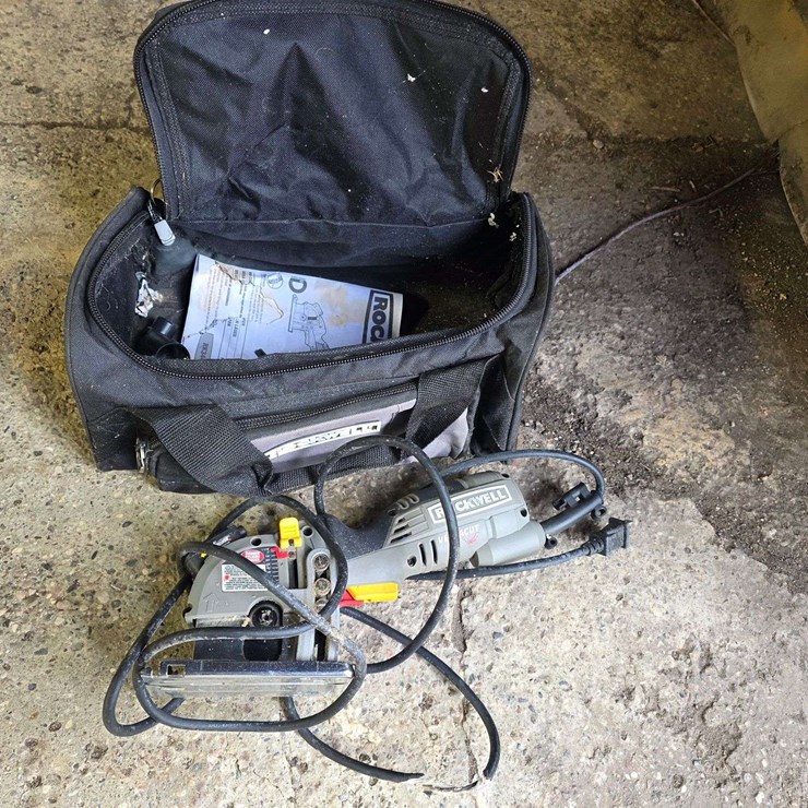 Rockwell Versacut Electric Saw, Needs New Cord, Used Very Little