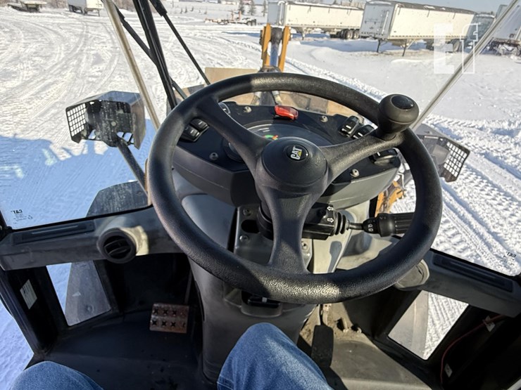 caterpillar-920-image-16