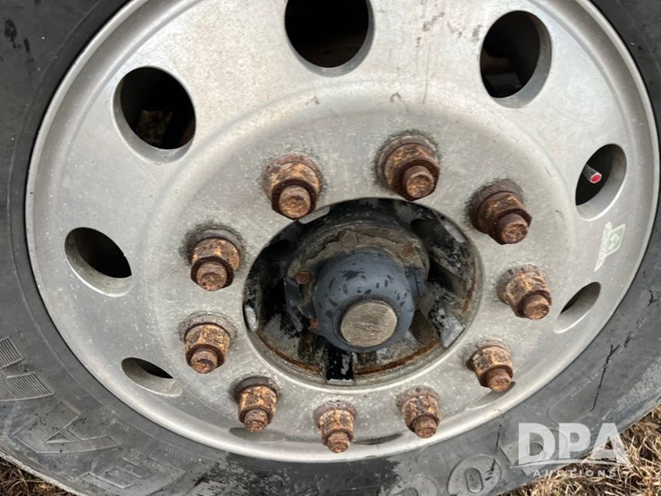 2005-kenworth-t800-image-27