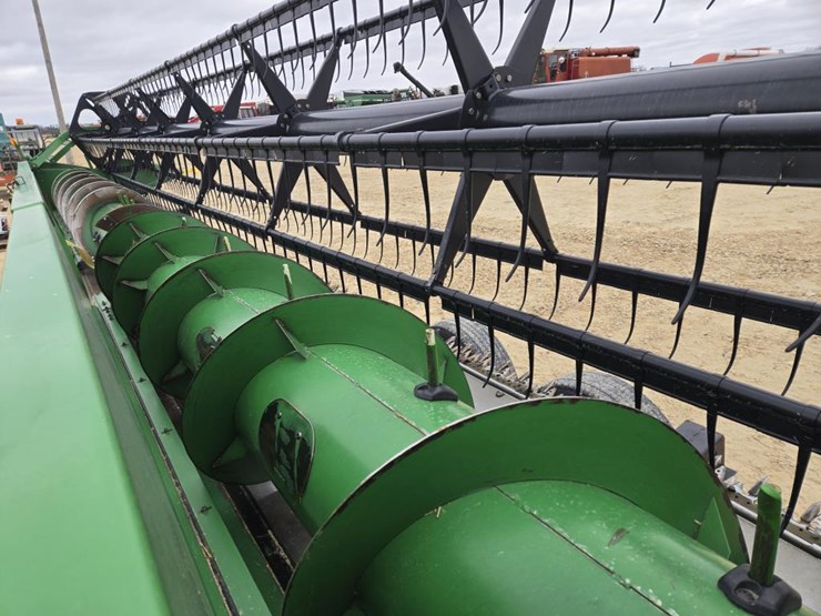 john-deere-630-image-8