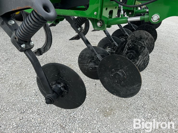 2023-john-deere-2730-image-20