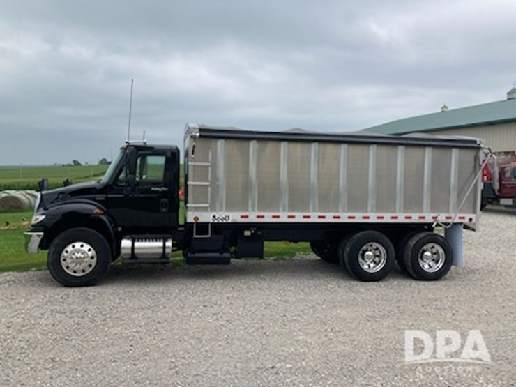 2010-international-durastar-4400-image-2