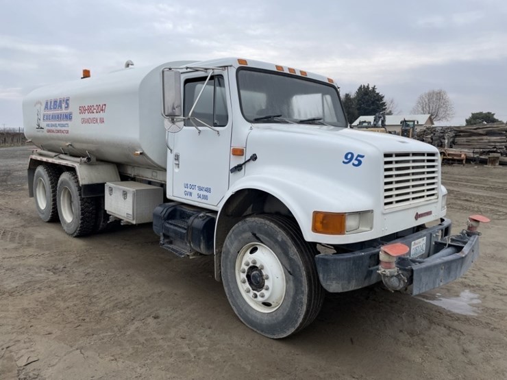 international-4900-image-7