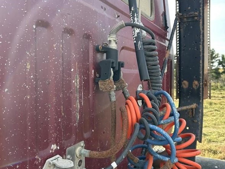 white/gmc-wg64t-image-10