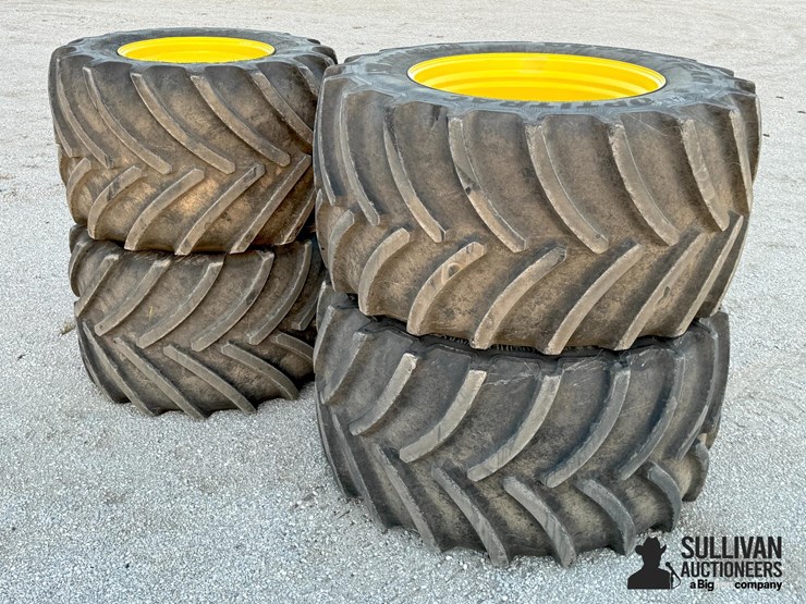 lsw-tires-&-rims-for-jd-8r-tractor-image-1