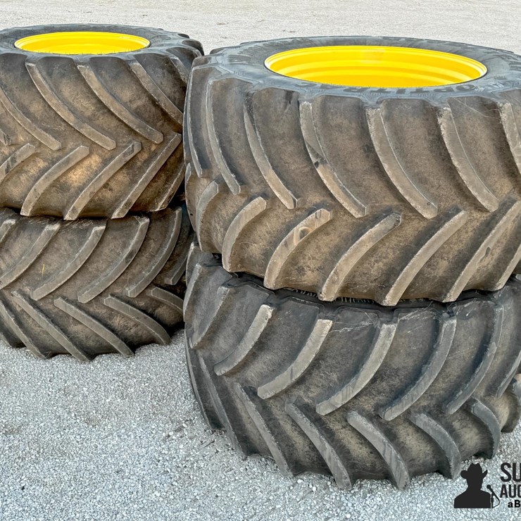 LSW Tires & Rims For JD 8R Tractor