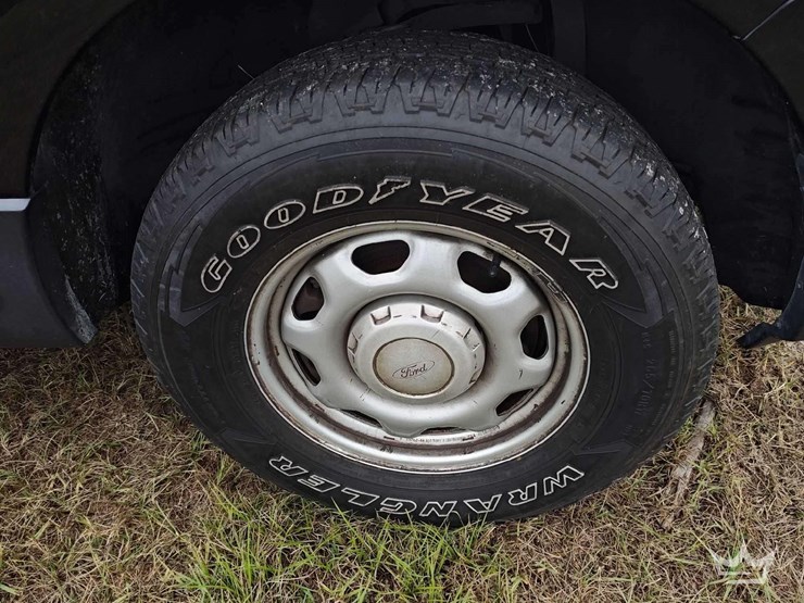 2016-ford-expedition-image-40