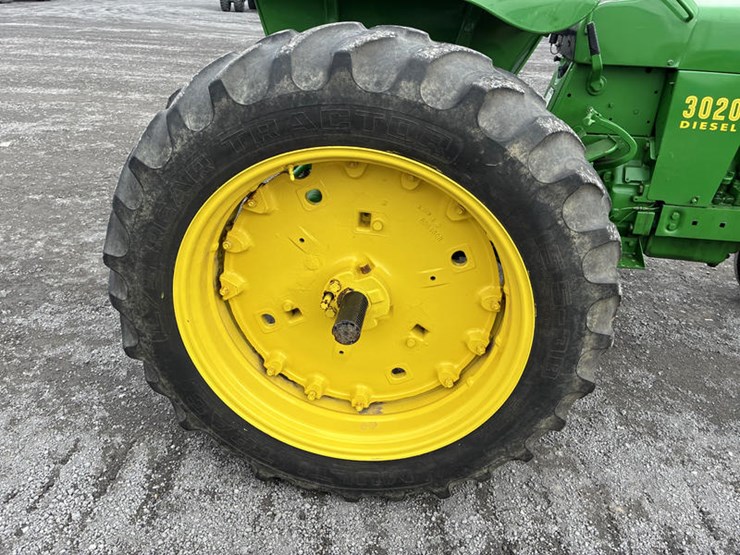 john-deere-3020d-image-39