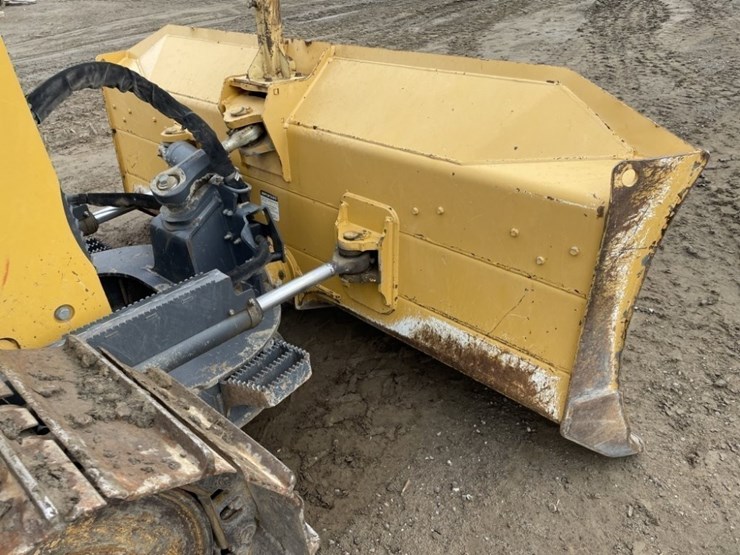 deere-650k-xlt-image-10