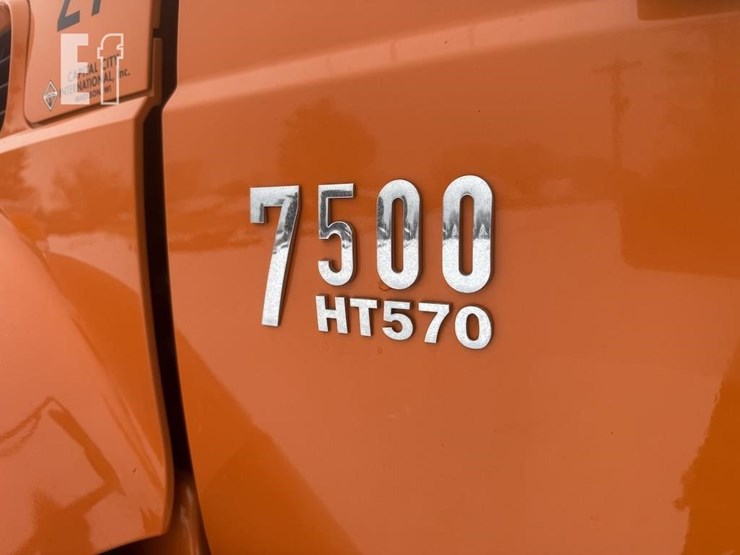 international-workstar-7500-image-12