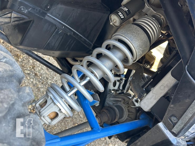 2022-polaris-rzr-1000-image-16