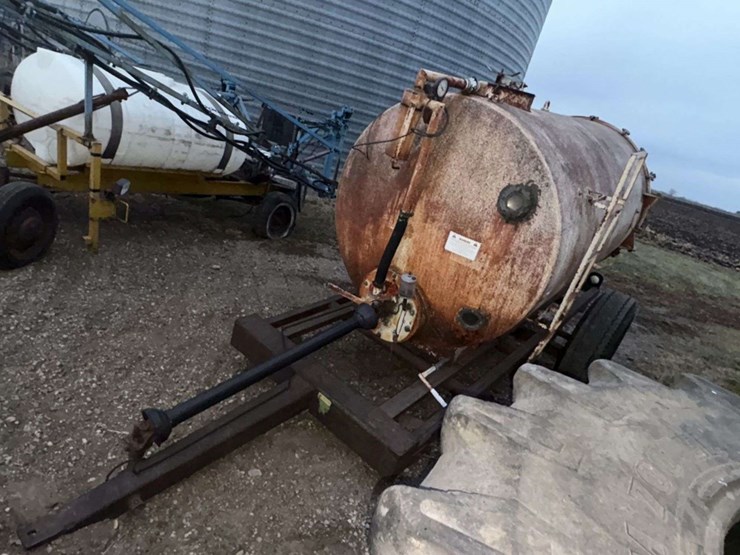 liquid-manure-vacuum-tank,-540-pto,-approx-1500-gal-image-2