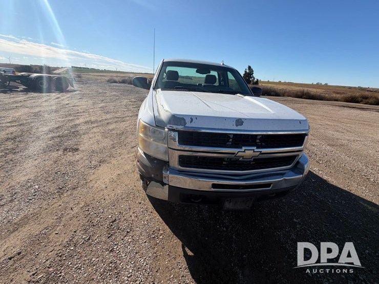 chevrolet-2500hd-image-3