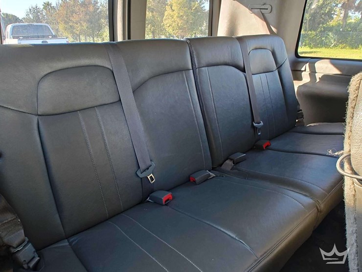 2015-chevrolet-express-2500-image-34