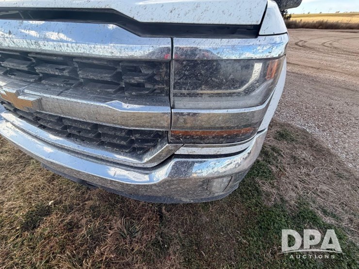 2017-chevrolet-1500-image-38