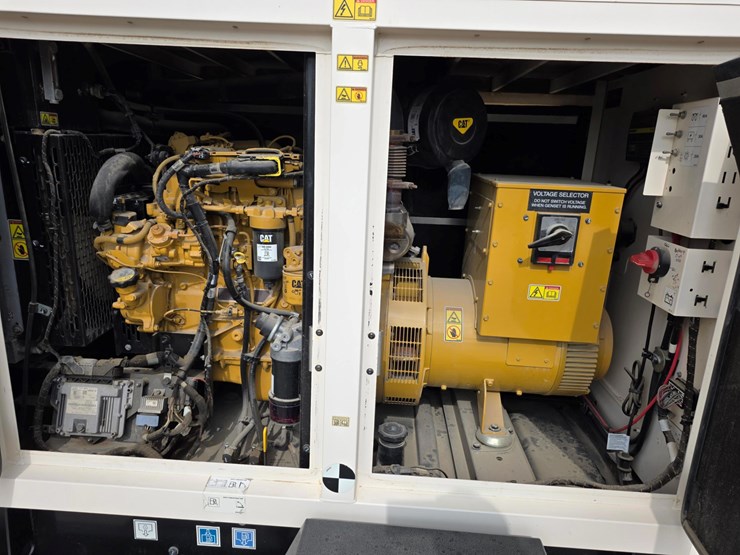 caterpillar-xq60-image-6