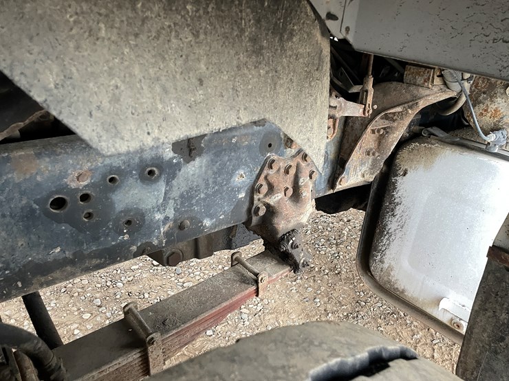 ford-lt9000-image-41