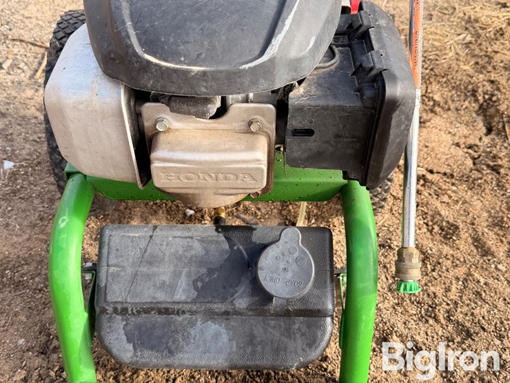 john-deere-hr-2620ghv-power-washer-image-10