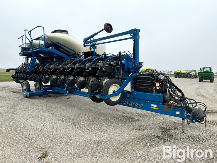 2012-kinze-3660-image-2