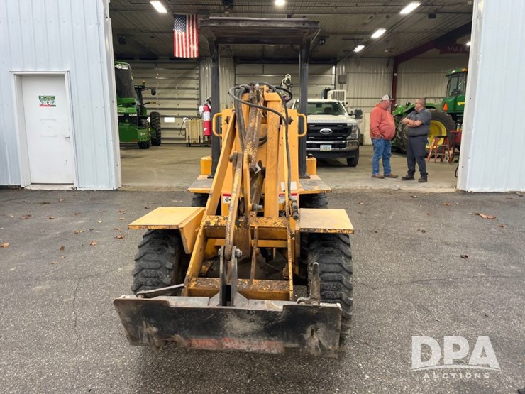 1995-swinger-180-loader-(jn3530)-image-2