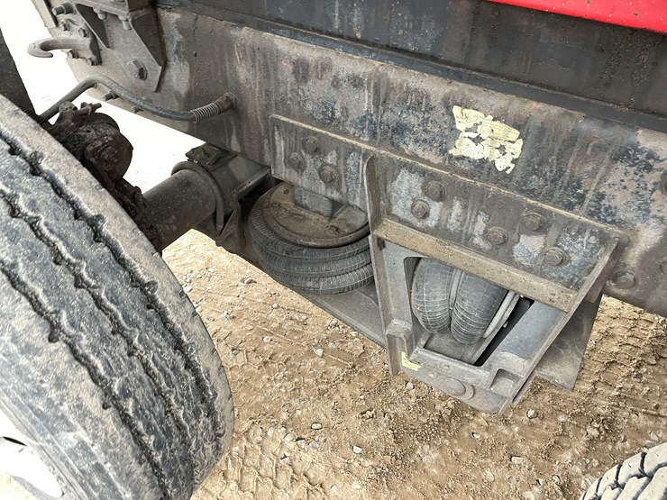 #1130-•-2005-international-5500i-6x4-dump-truck-(has-mn-title)-image-35