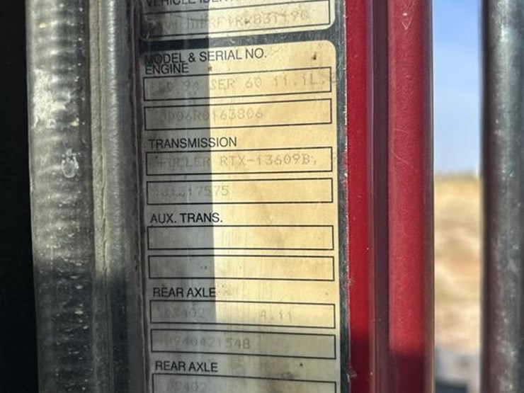 white/gmc-wg64t-image-16