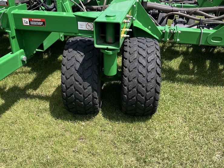 john-deere-1890-image-11