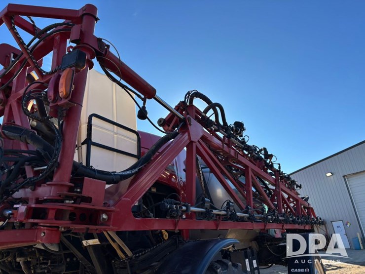 case-ih-patriot-4440-image-93