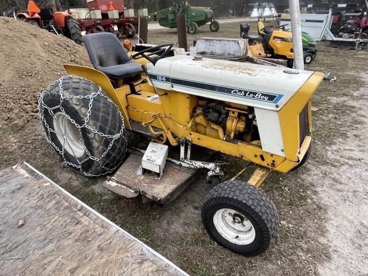 cub-lo-boy-154-utility-tractor-image-3