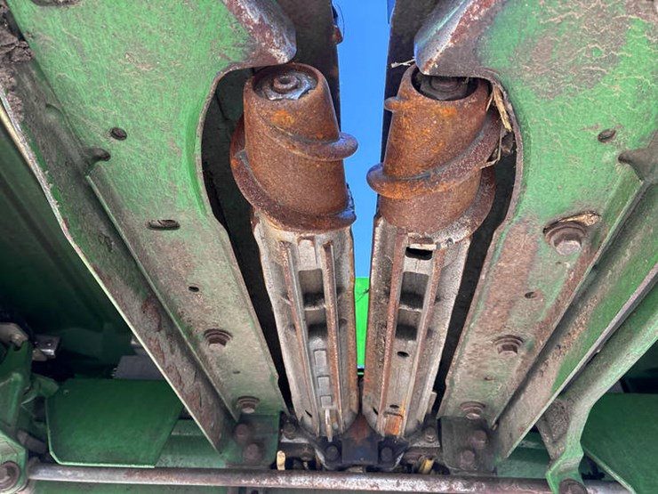 john-deere-612c-image-40