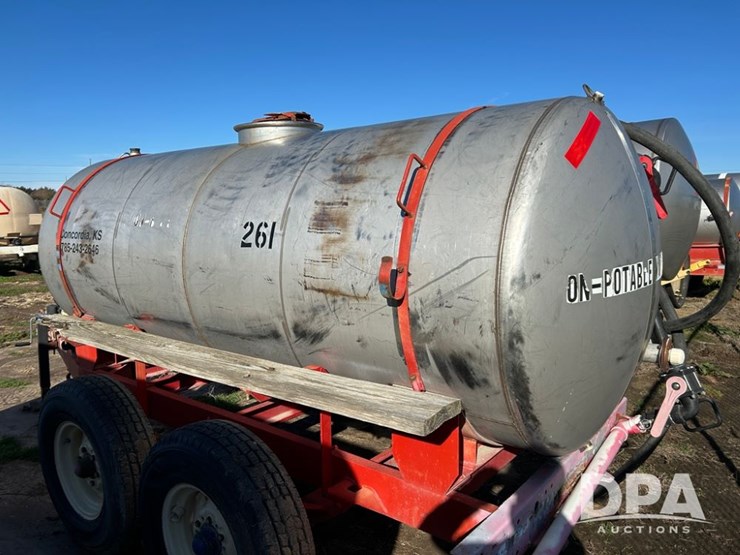 liquid-nurse-trailer-(cp1352,-tank-261)-image-4