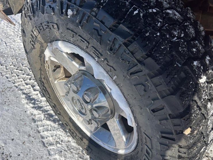 2012-ram-2500-big-horn-image-11