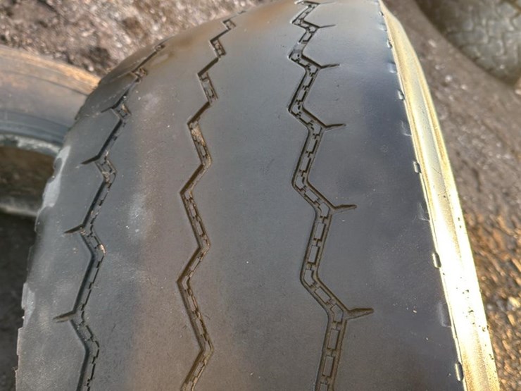 #146-•-truck-tires*-image-3