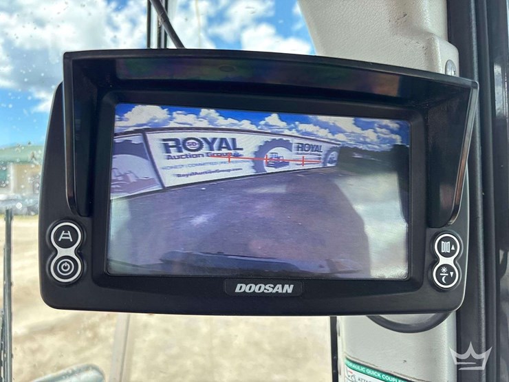 2018-doosan-dl220-5-image-17