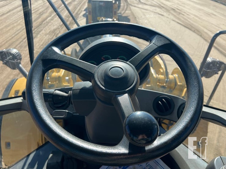 2021-caterpillar-926m-image-27