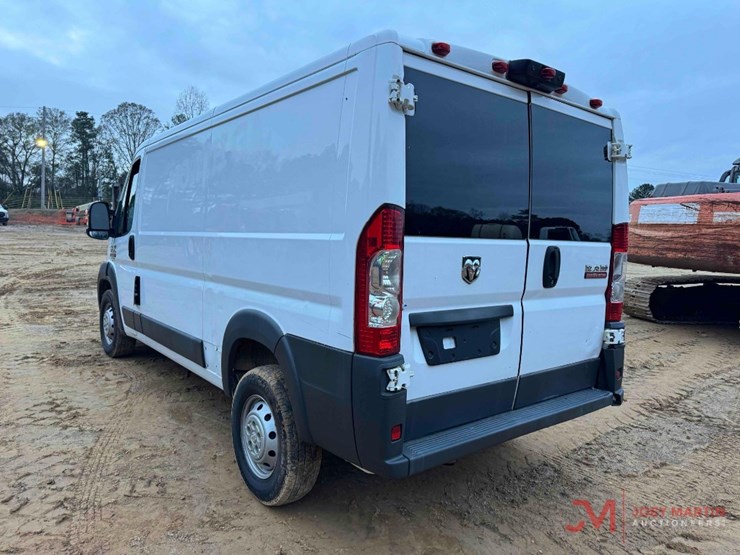 2018-dodge-1500-image-3