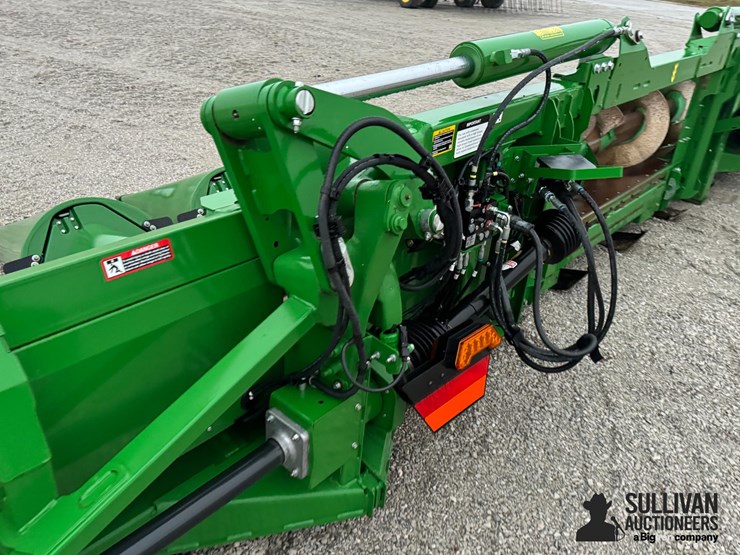 john-deere-c12f-image-17