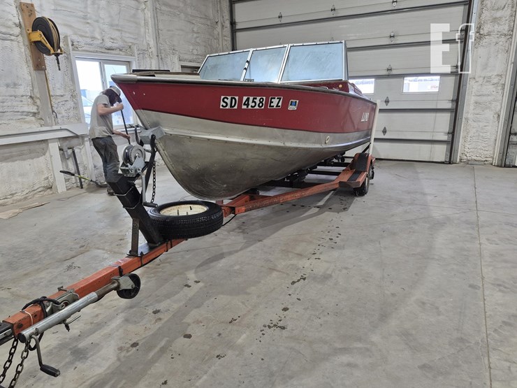 1984-lund-18ft-boat-image-2