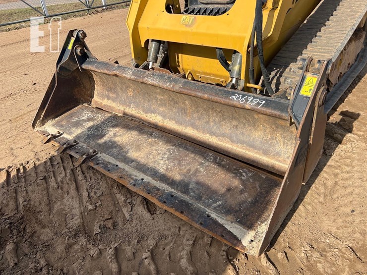 2020-caterpillar-259d3-image-14