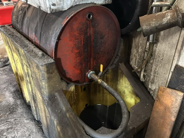 #164-•-used-oil-station*-image-2