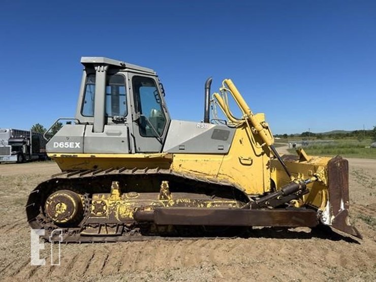 komatsu-d65ex-12-image-4