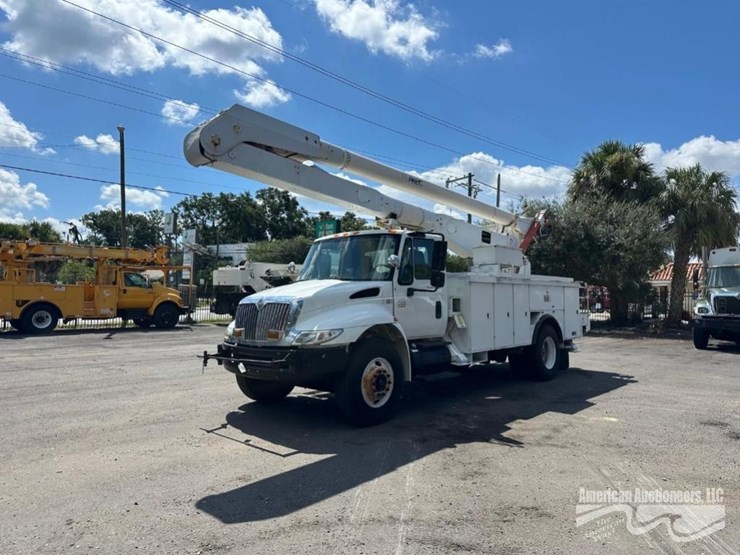 2007-international-durastar-4300-image-1