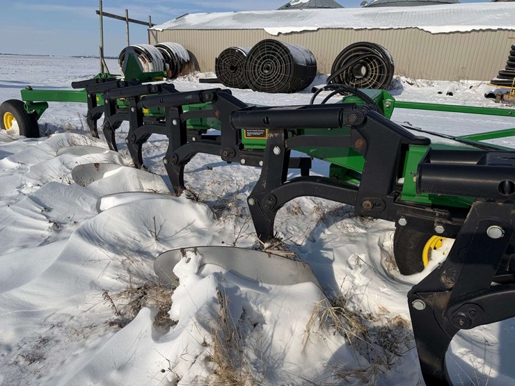 john-deere-3710-image-10