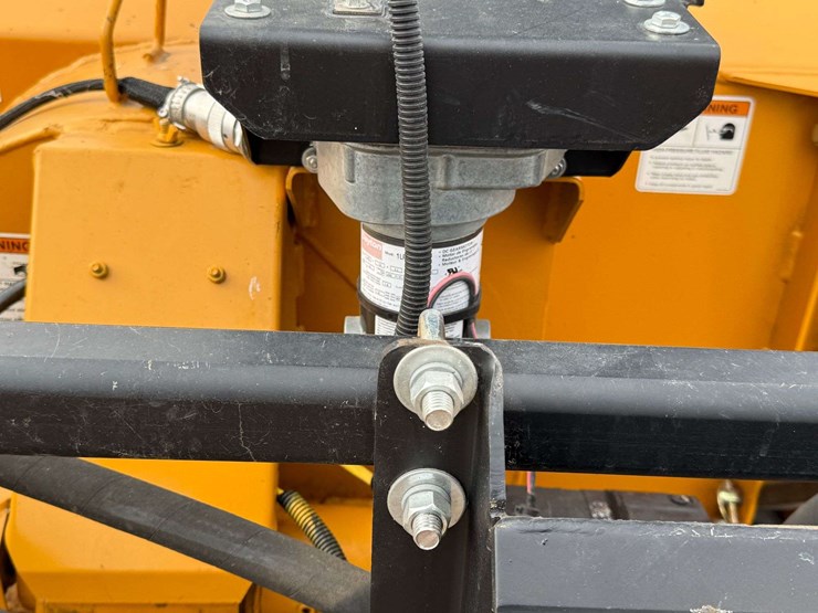 lorenz-6’-skid-loader-mounted-snow-blower,-electric-turn-and-spout,-dual-auger,-has-hoses-and-ends,-image-9