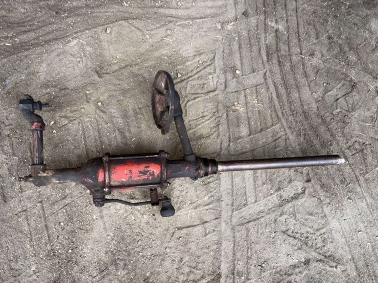 1-quart-crank-barrel-pump-image-1