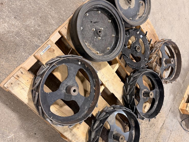 row-crop-cultivator-parts-image-4