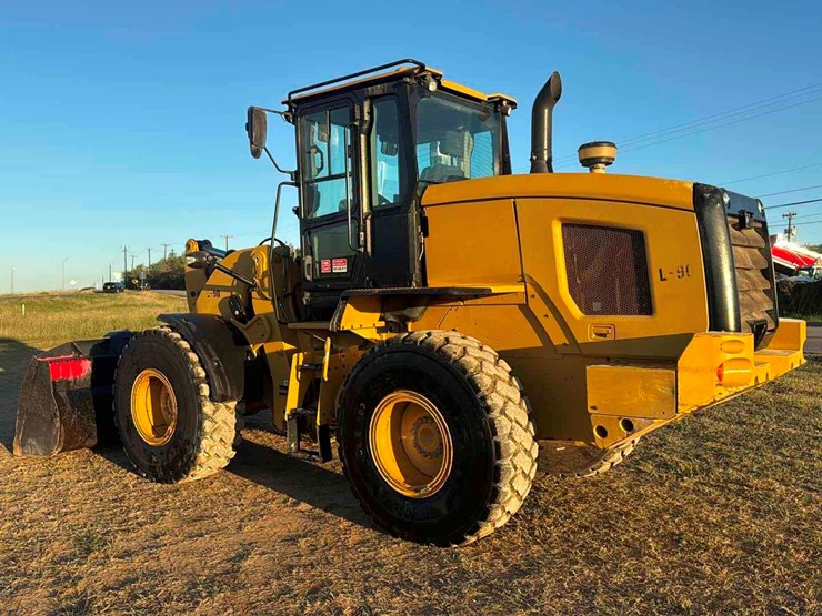 caterpillar-930m-image-7