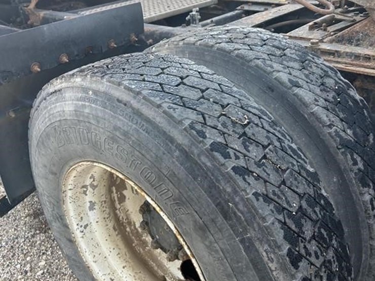 white/gmc-wg64t-image-25