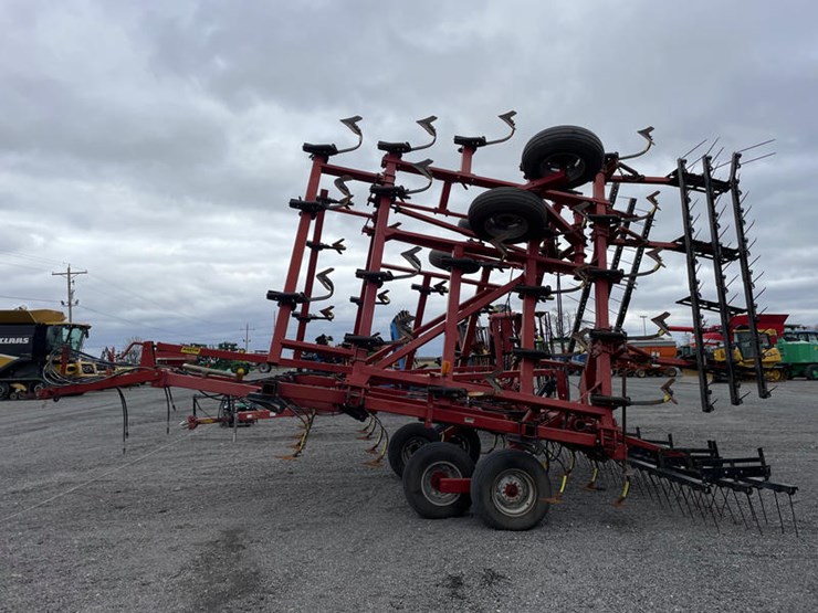case-ih-4300-image-5